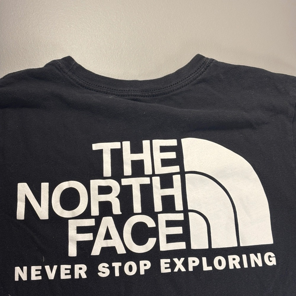 The North Face Womens T Shirt M Black Short Sleeve Logo Tee‎ Top Distressed